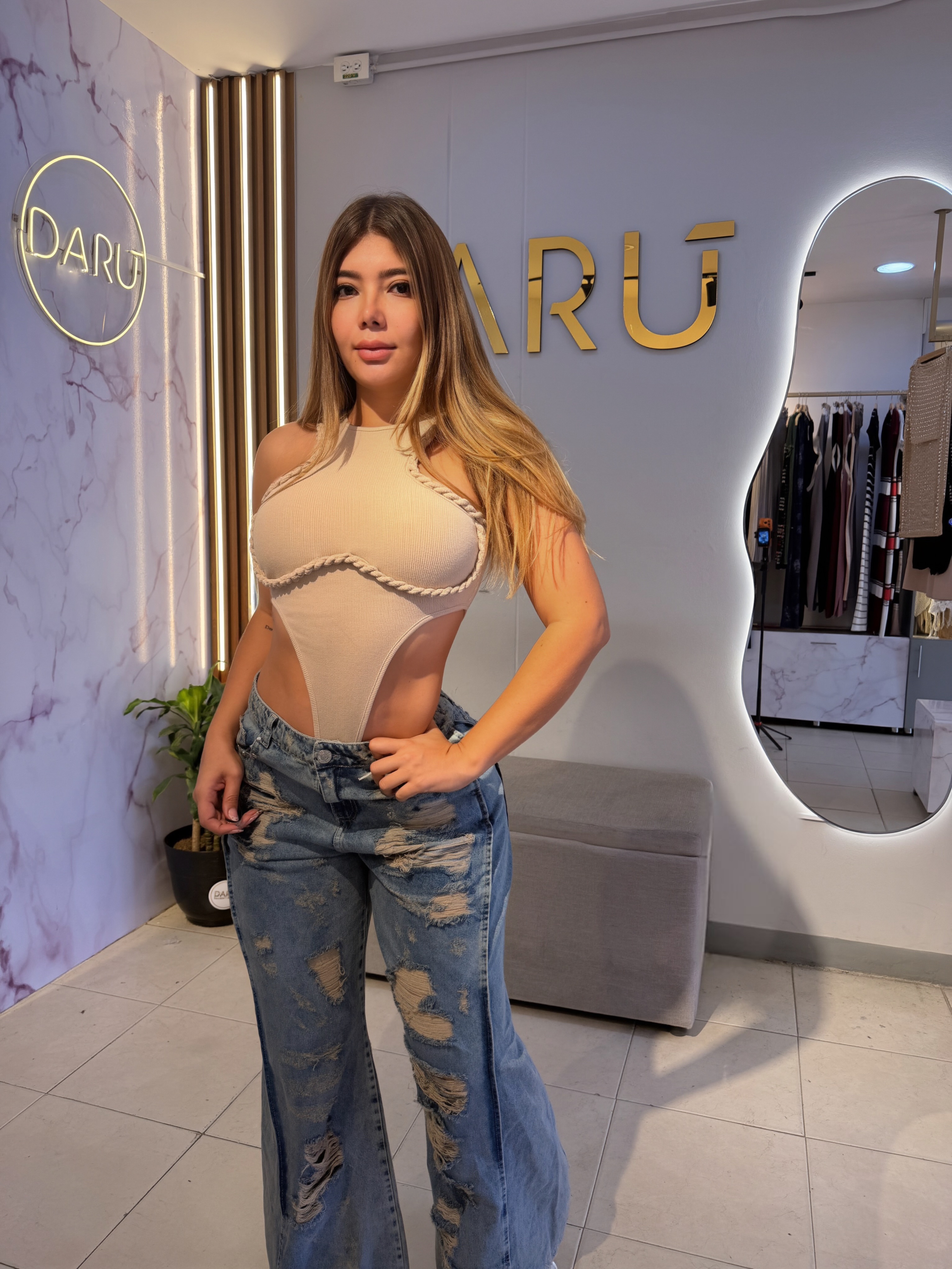 BODY, COSTILLERO, TRENZA SIN MANGA