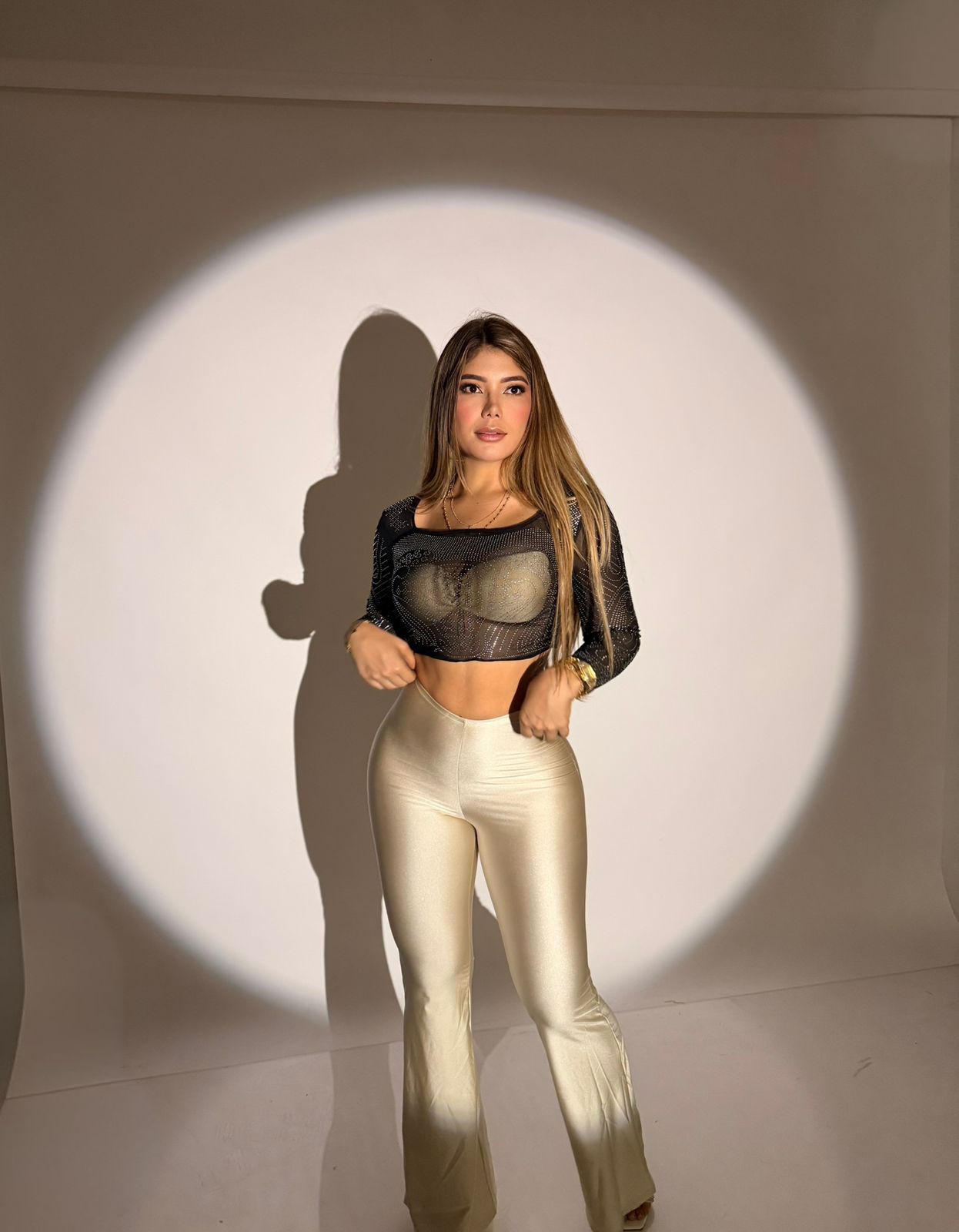 CROP TOP, MANGA LARGA CON PIEDRAS